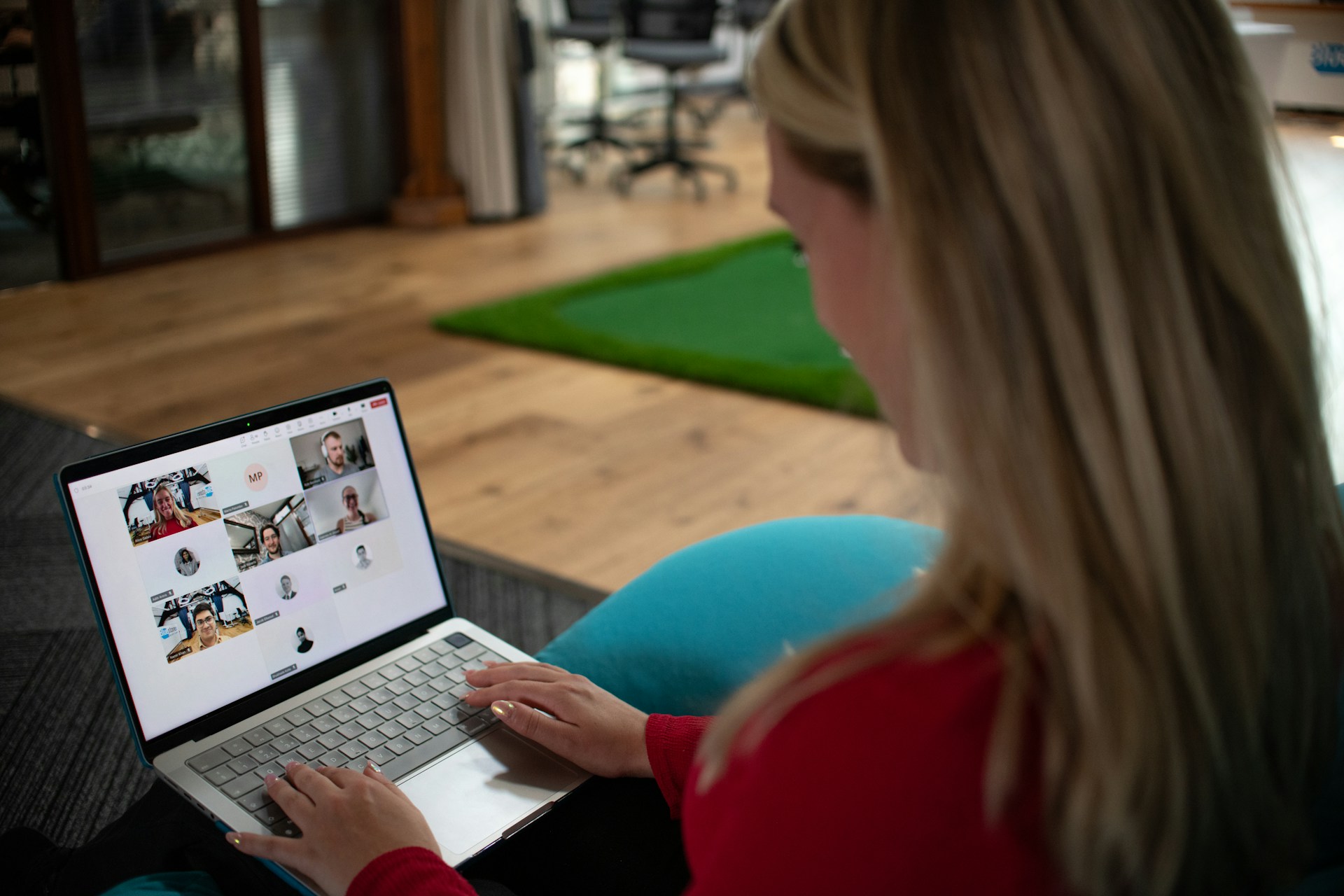 Défense en ligne ou hybride : ce qui change